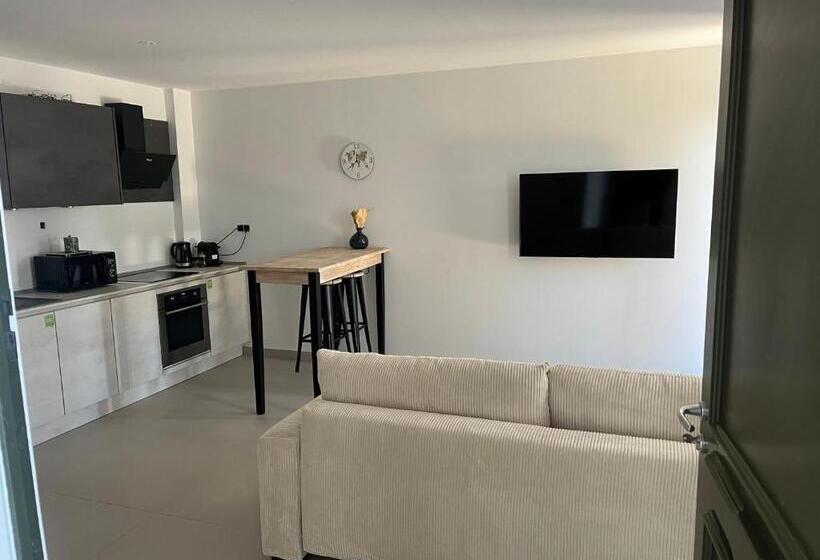 דירת חדר נוף לגינה, Mimosas Résidence