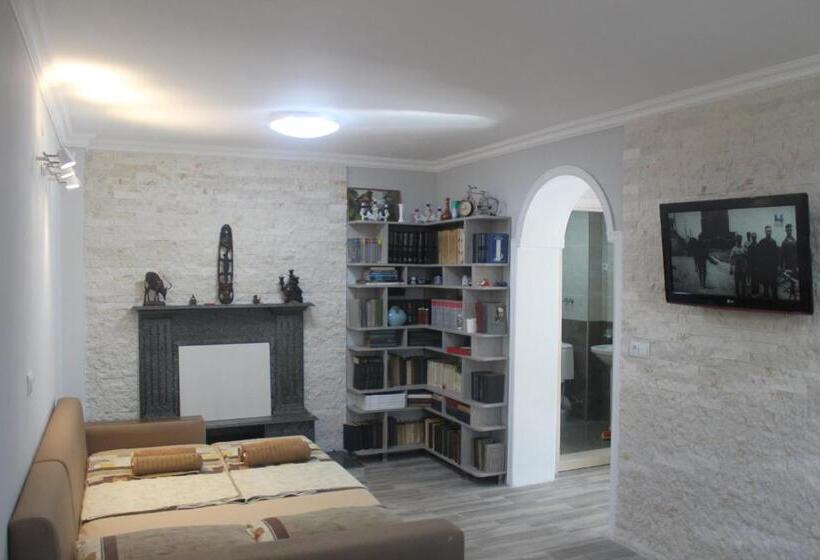 اتاق خانوادگی, Deluxe Guest House