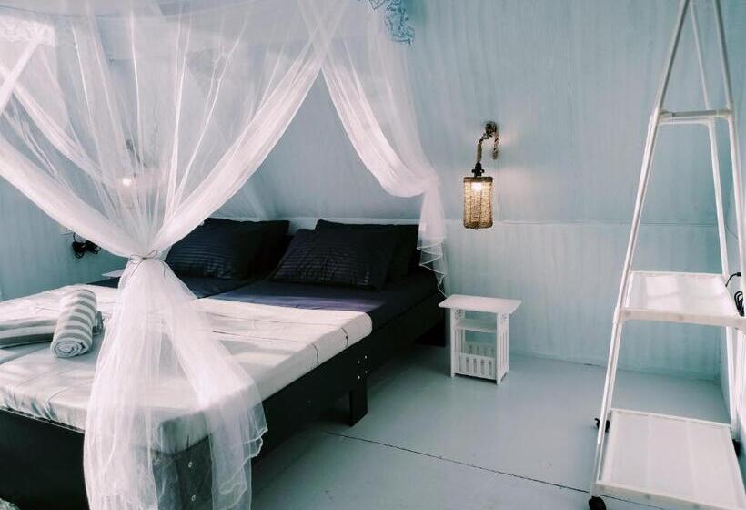 Номер Стандарт с Балконом, Riu Del Mar Hostel