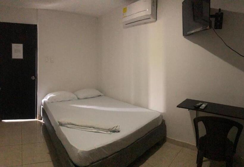 آپارتمان 1 خوابه با تراس, Siete Mares