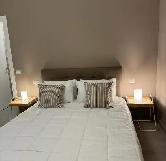 اتاق لوکس چهار تخته, 4th Floor Caserta