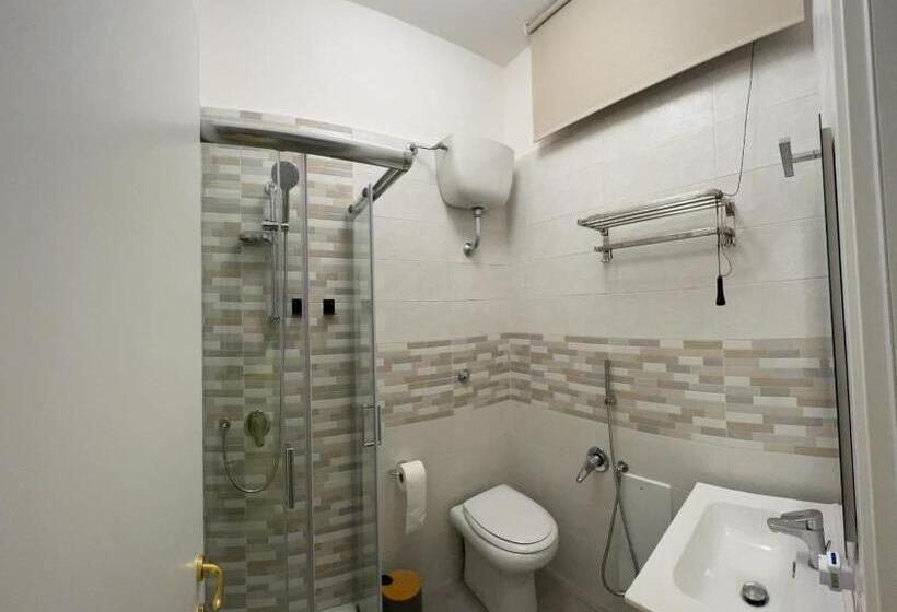 اتاق راحتی سه تخته, 4th Floor Caserta