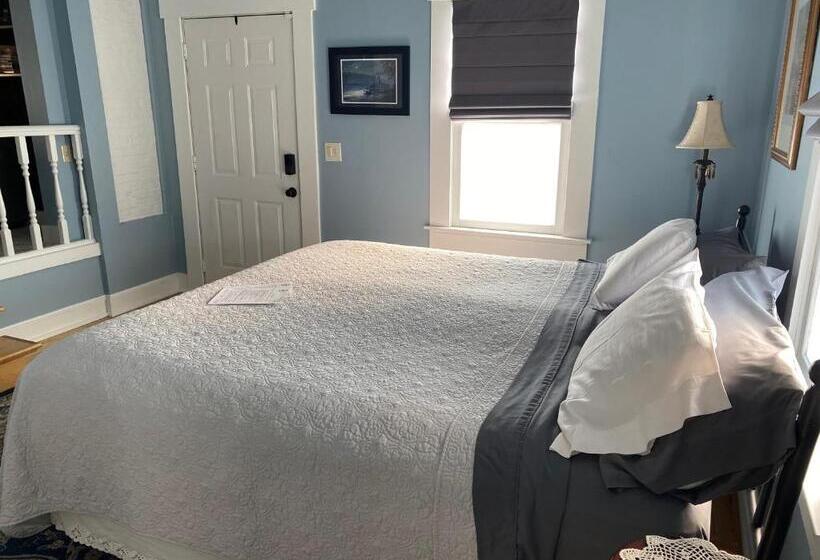 غرفة سوبيريور سرير كينج, Iron Gate Inn