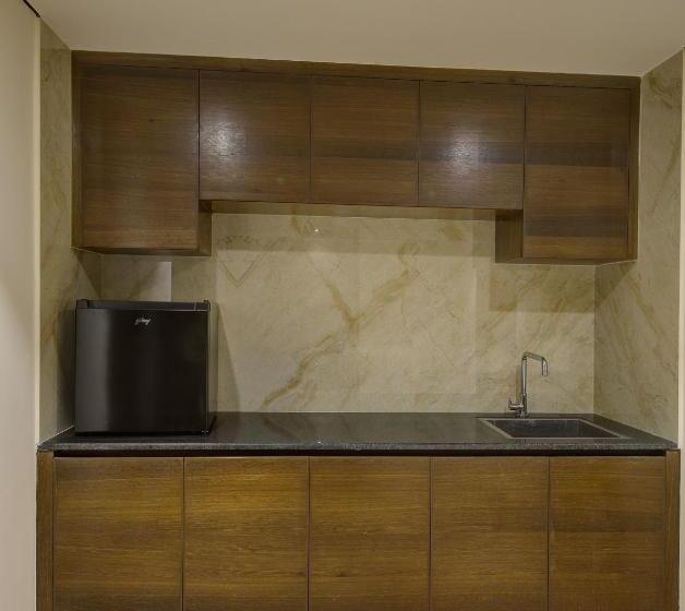 Номер Deluxe, Lance 21   Ashok Nagar