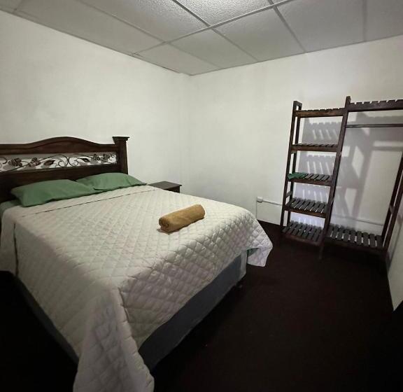 اتاق استاندارد, Neizan