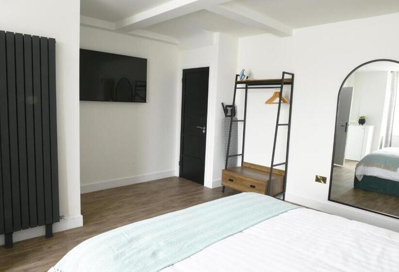 Люкс Кровать Кинг, The Almshouse Suites