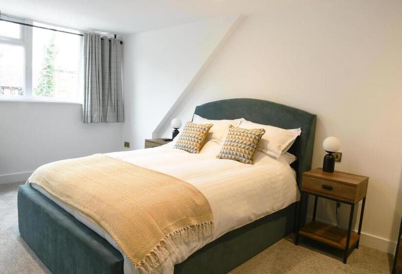 Люкс Кровать Кинг, The Almshouse Suites