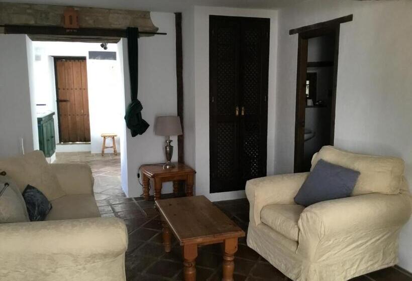 プールビュースタンダードステューディオ, Casa Rural Los Sentidos Jimena