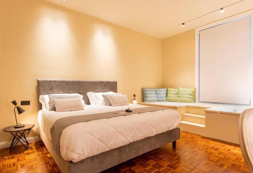 اتاق لوکس, Five Suite