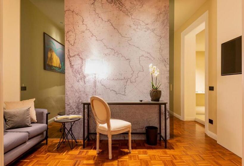 اتاق سوپریور با تخت بزرگ, Five Suite