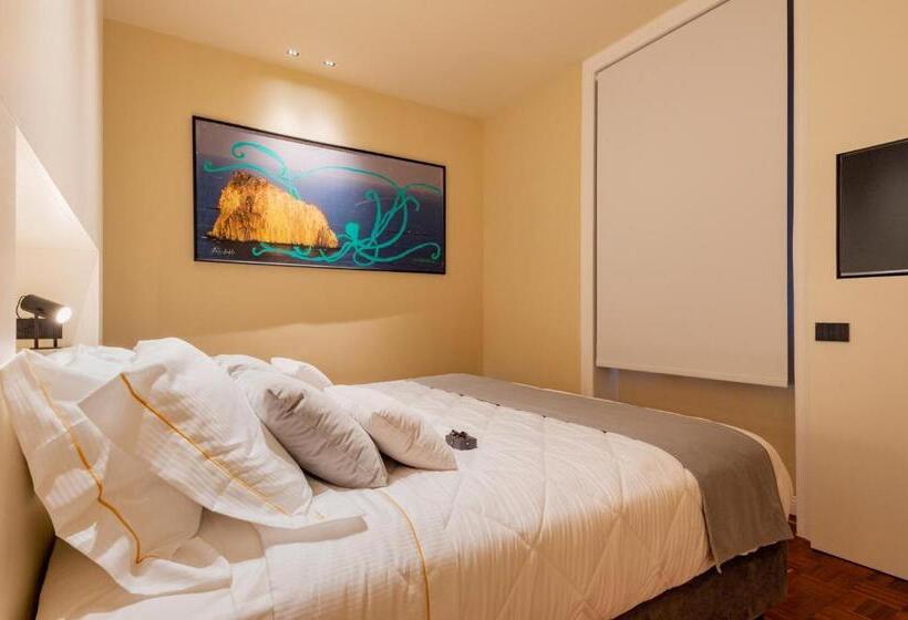 اتاق سوپریور با تخت بزرگ, Five Suite