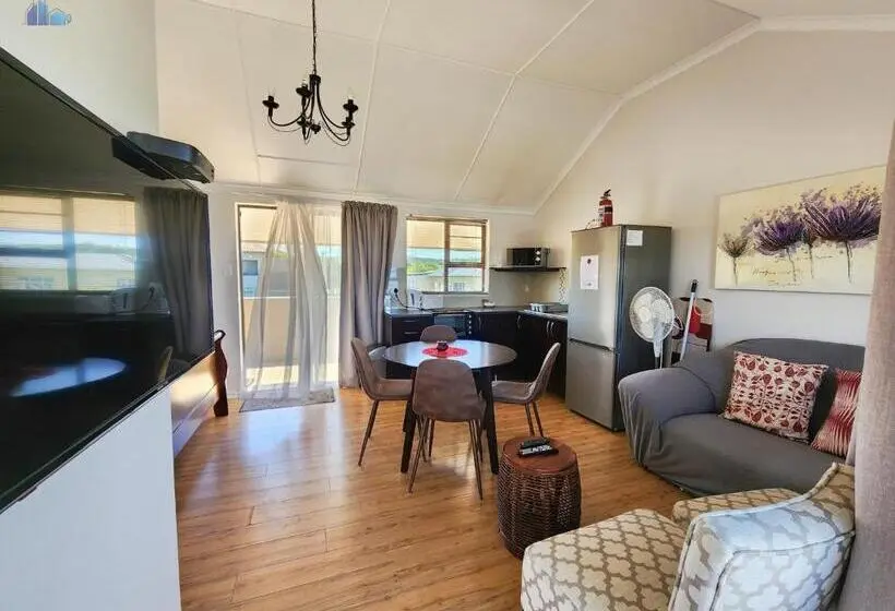 スタンダードルーム, Gonubie Guest Cottages