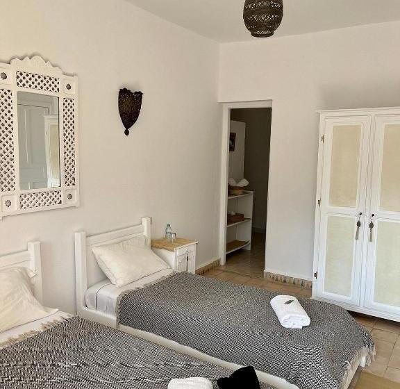 غرفة قياسية, La Courbine D Argent