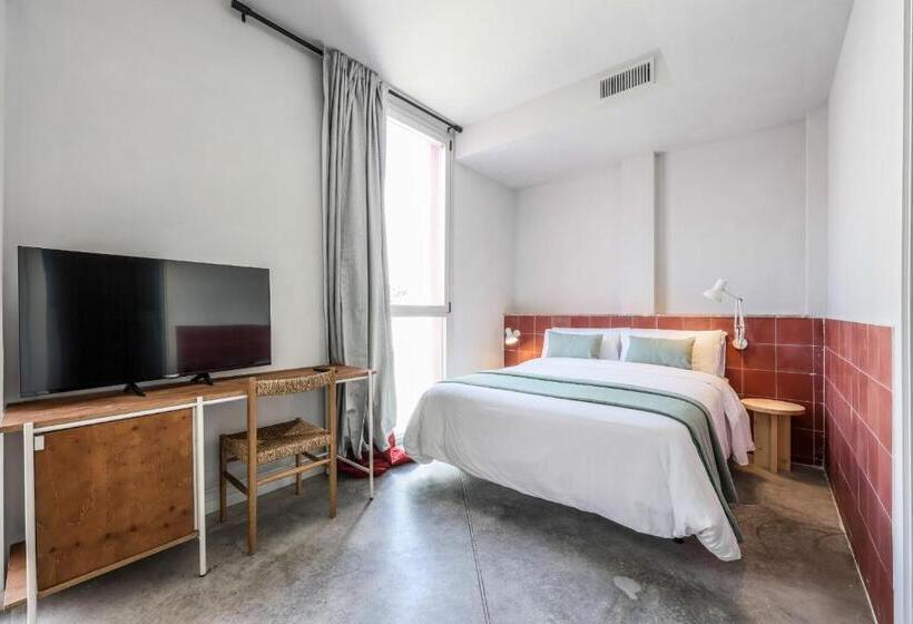 اتاق لوکس, Madrid Live Coworking Self Service