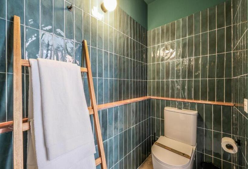 اتاق سوپریور, Madrid Live Coworking Self Service