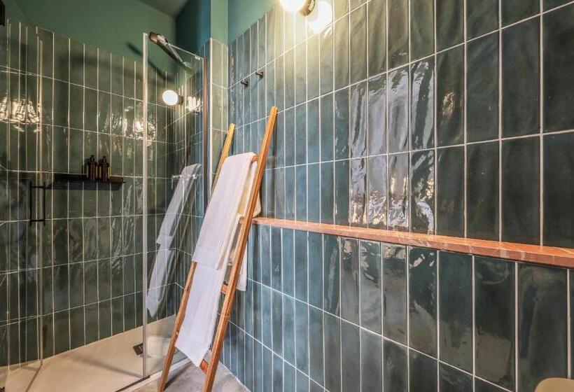 اتاق سوپریور, Madrid Live Coworking Self Service