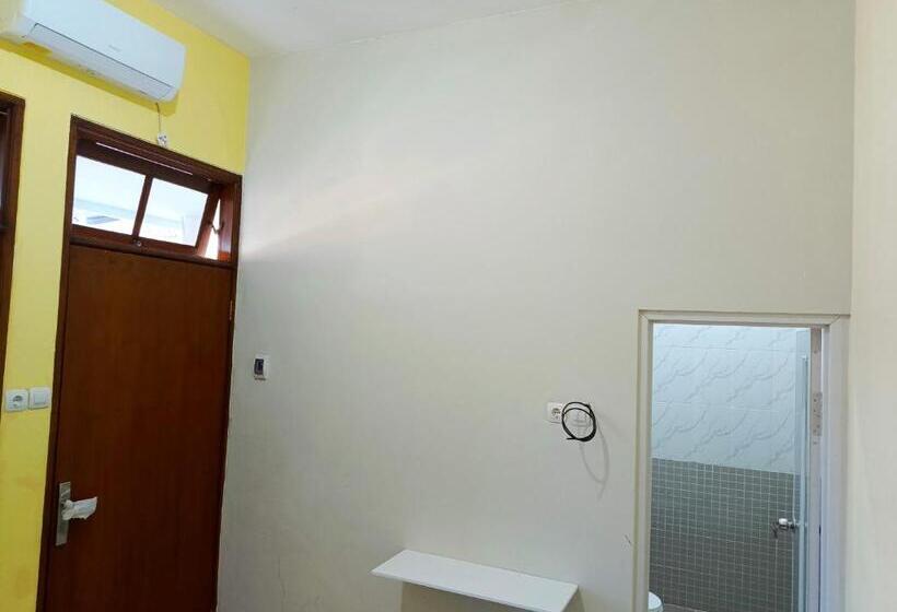 غرفة قياسية سرير كينج, Bebek Kuning Residence