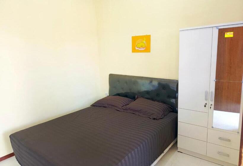 Стандартный Номер Кровать Кинг, Bebek Kuning Residence