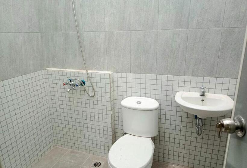 Семейный Номер, Bebek Kuning Residence
