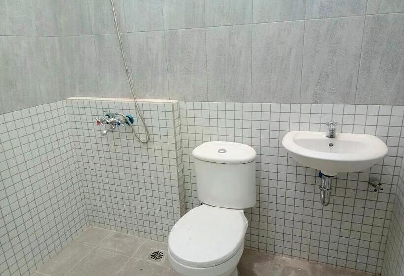 غرفة عائلية, Bebek Kuning Residence