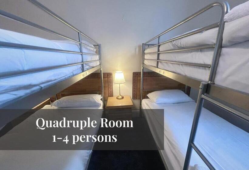 Номер Стандарт Четырехместный Совместный Санузел, Helen S Hotel Near Wembley