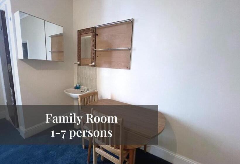 Семейный Номер Совместный Санузел, Helen S Hotel Near Wembley