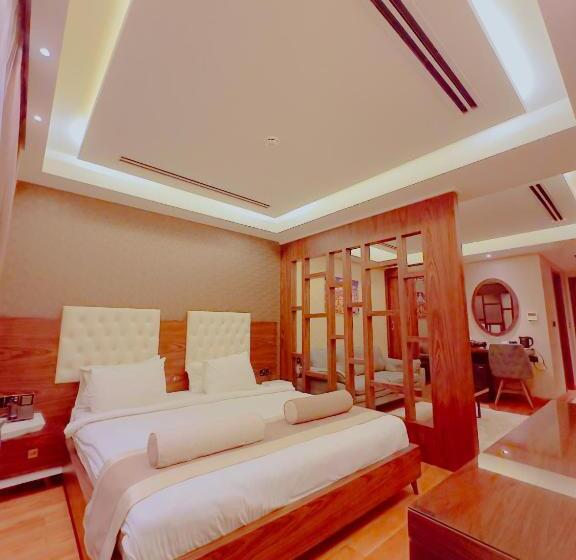 豪华套房, Granada