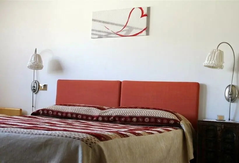 Standard Kolmen Hengen Huone Puutarhanäkymä, B&b La Betulla