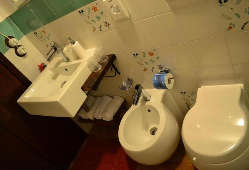 חדר סטנדרט לארבעה, B&b Palazzo La Loggia