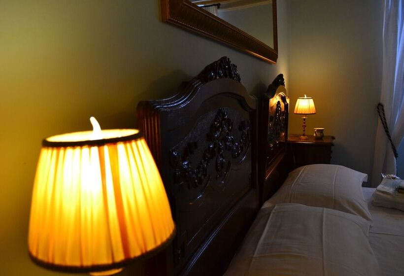 חדר סטנדרט לארבעה, B&b Palazzo La Loggia