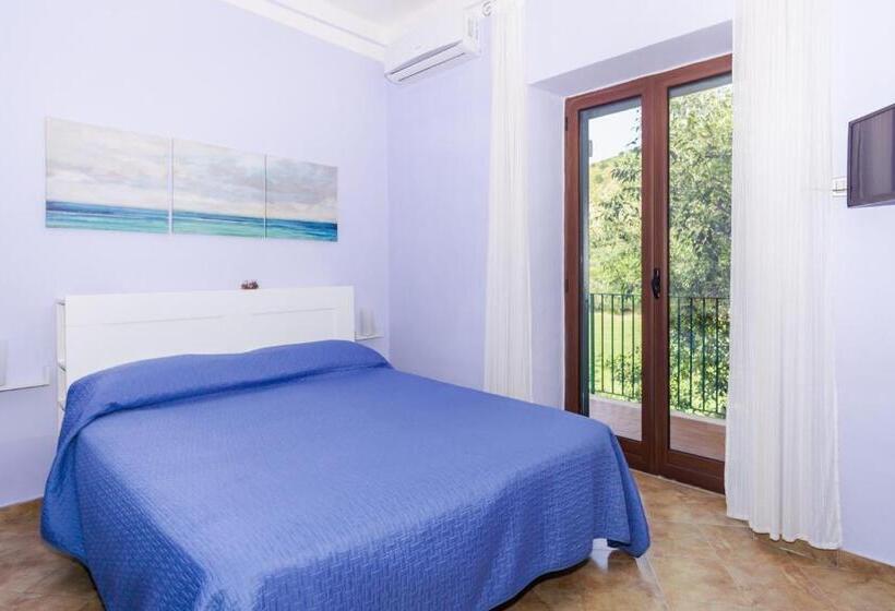 标准间, La Masseria