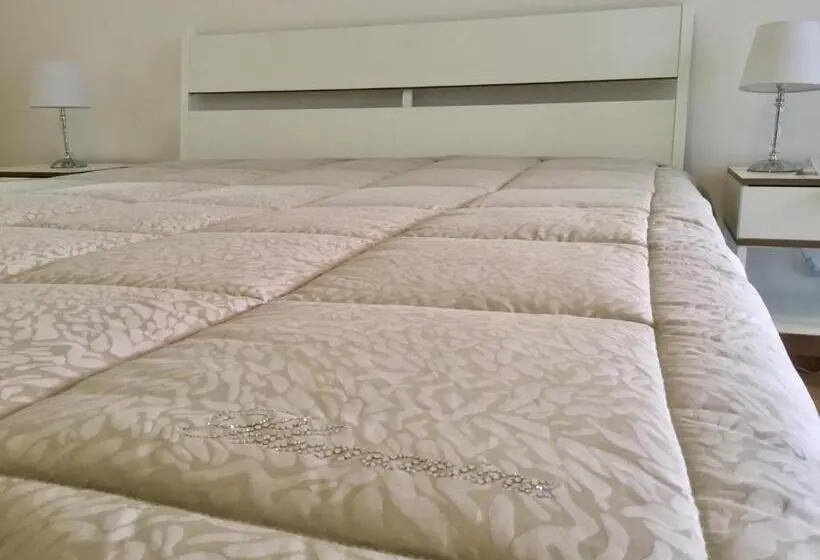 Standard-studio Parveke, La Rosa Blu 2