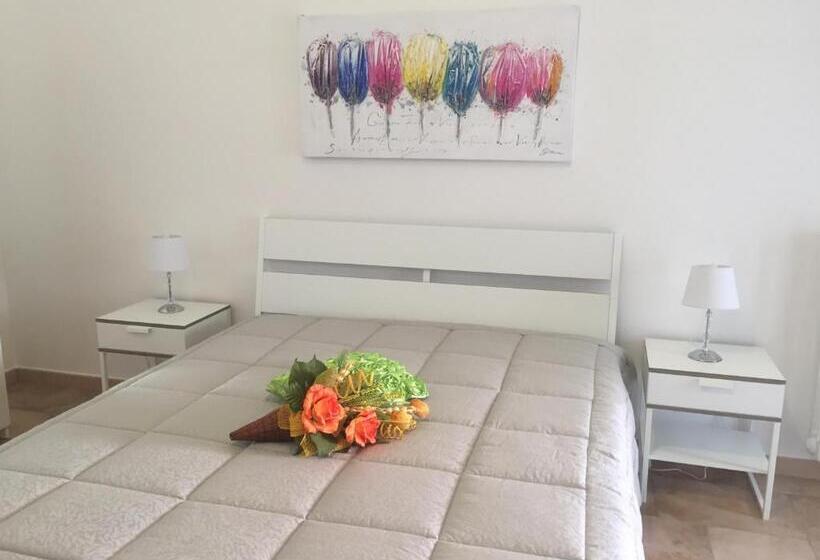 Студио Стандарт с Балконом, La Rosa Blu 2
