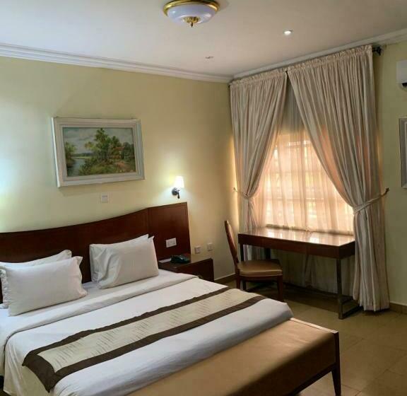 اتاق لوکس, Conference Hotel & Suites Ijebu