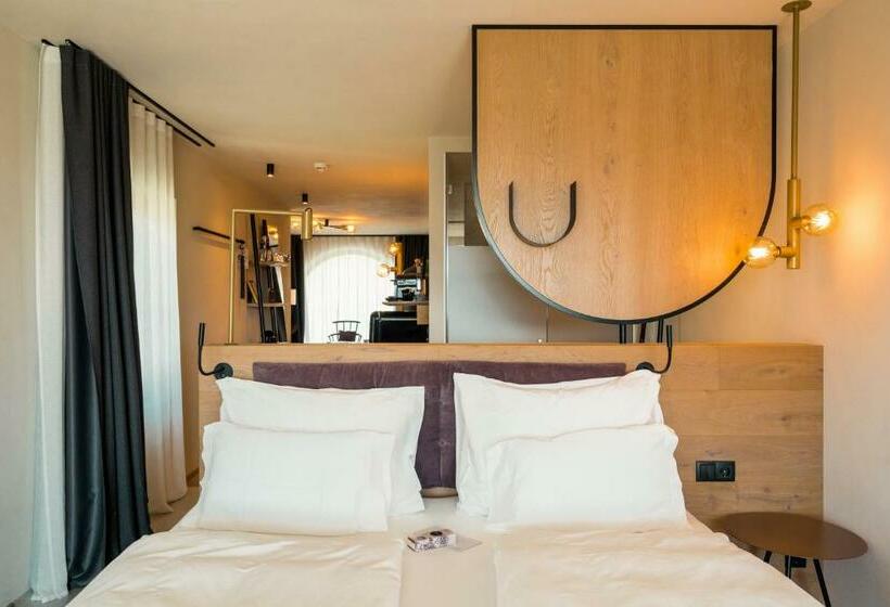 デラックススイート, Gloriette Guesthouse Boutique