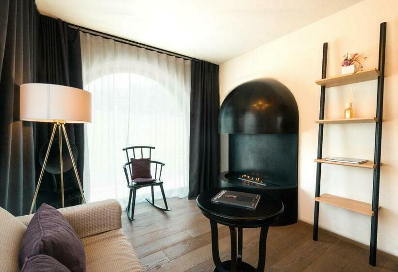 Люкс Повышенной Комфортности, Gloriette Guesthouse Boutique