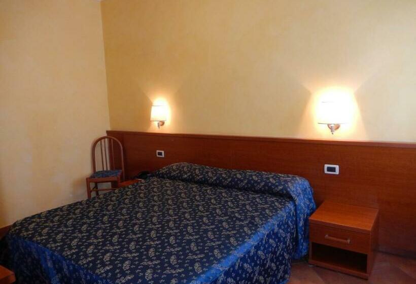 Pokój Standard, Albergo Dei Leoni