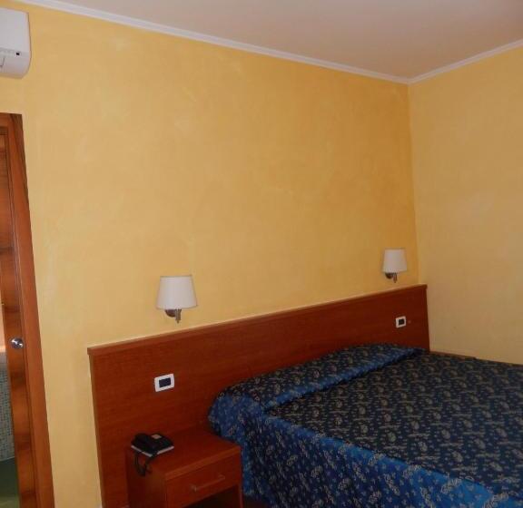 Pokój Superior Jednoosobowy, Albergo Dei Leoni