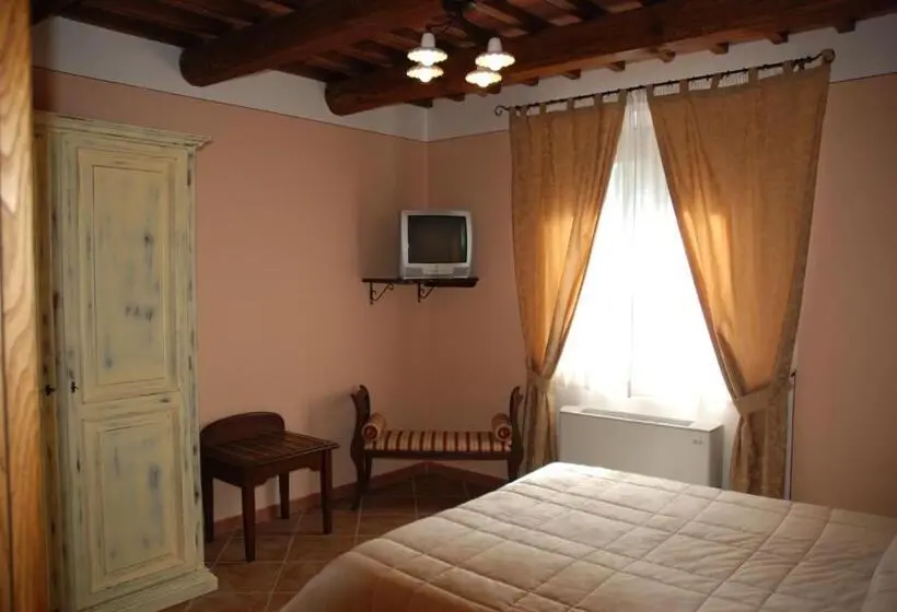 Perhehuone, Albergo La Foresteria