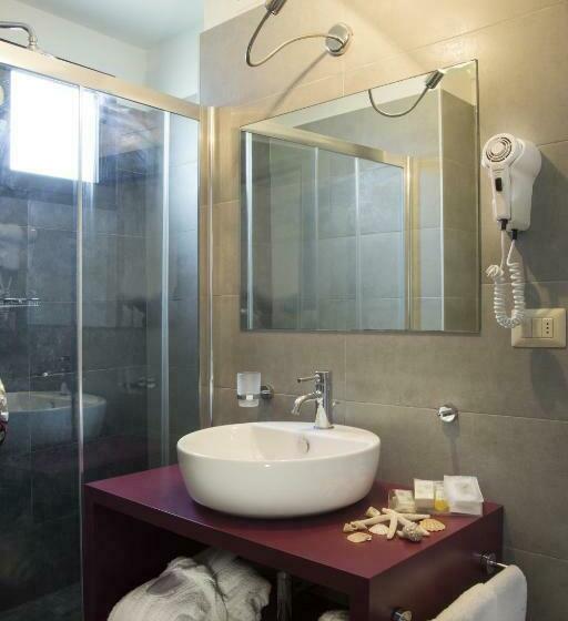 デラックスファミリールーム, Ambassador