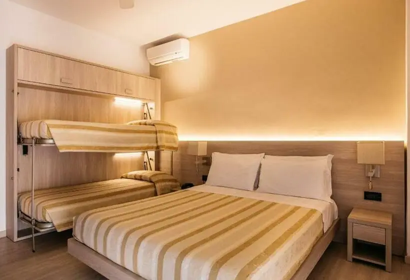 3 Bett Superior Zimmer, Angelo