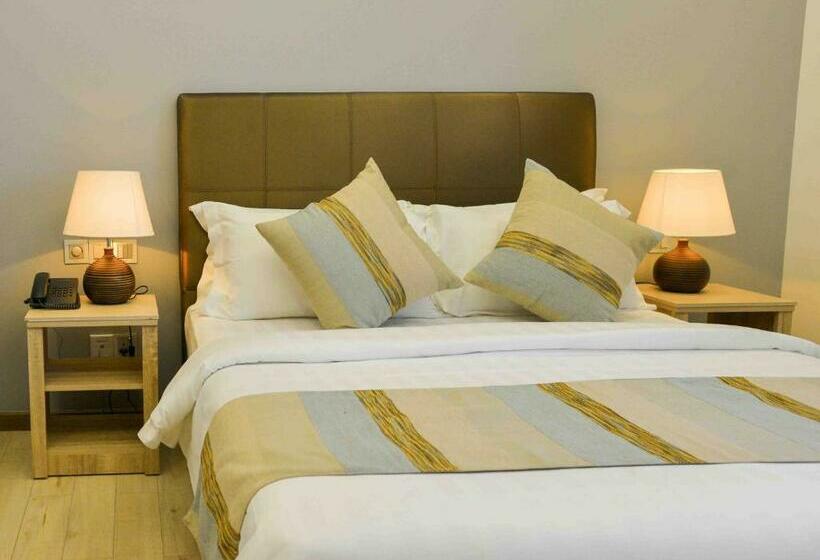 اتاق لوکس, Coconut Tree Hulhuvilla Beach