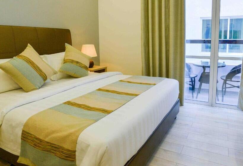 اتاق راحتی, Coconut Tree Hulhuvilla Beach