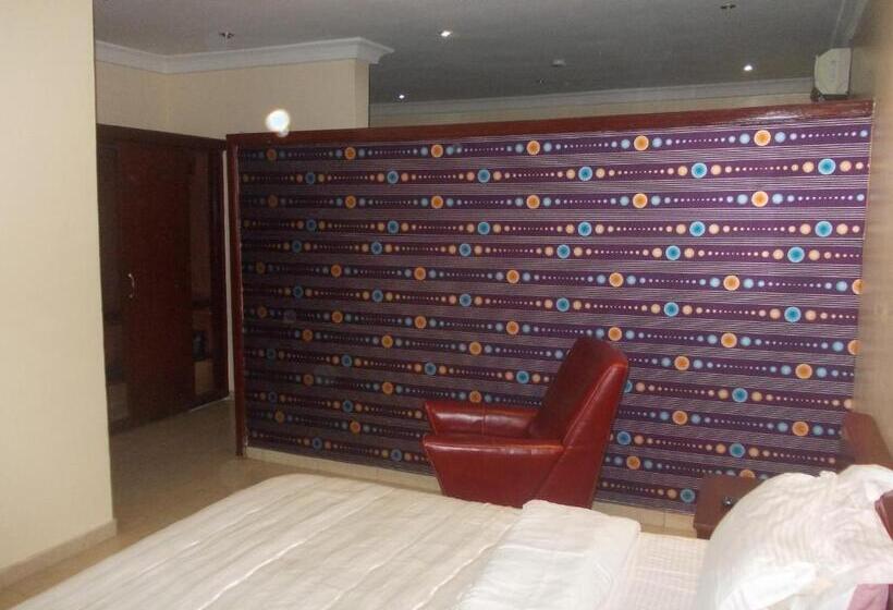 سوییت لوکس, Conference Hotel & Suites Ijebu