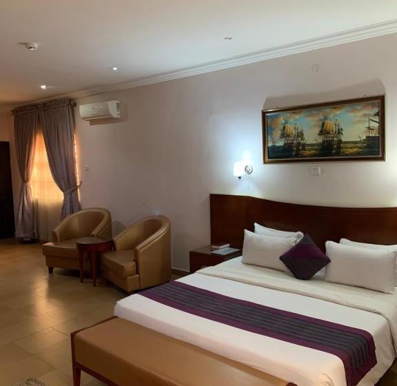 سوییت لوکس, Conference Hotel & Suites Ijebu