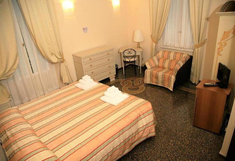 חדר סטנדרט לשלושה, Delle Rose