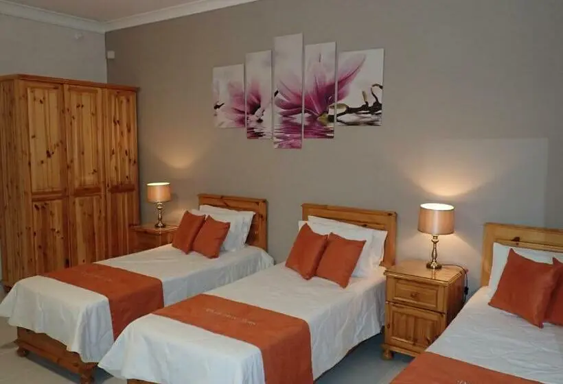 اتاق استاندارد سه نفره, Duncan Guesthouse