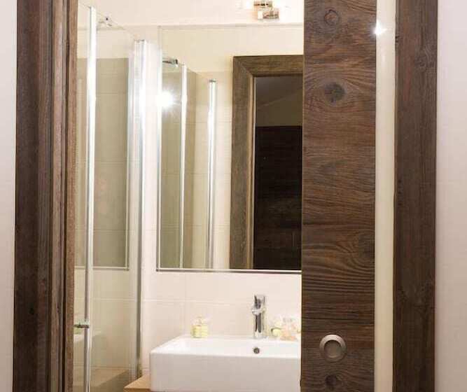 חדר סטנדרט לארבעה, Eccher 3 Stelle Superior