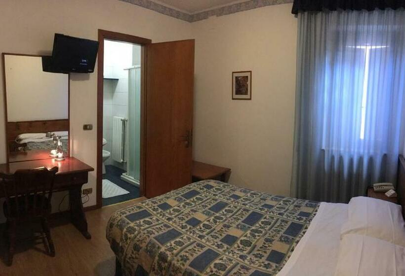 Номер Стандарт Индивидуальный, International