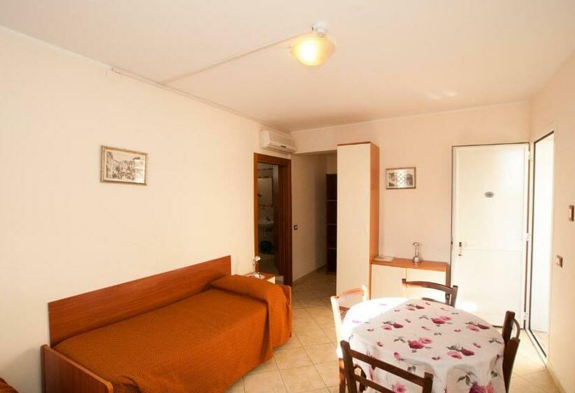 شقة غرفة نوم واحدة بالطابق الأرضى, Kaly